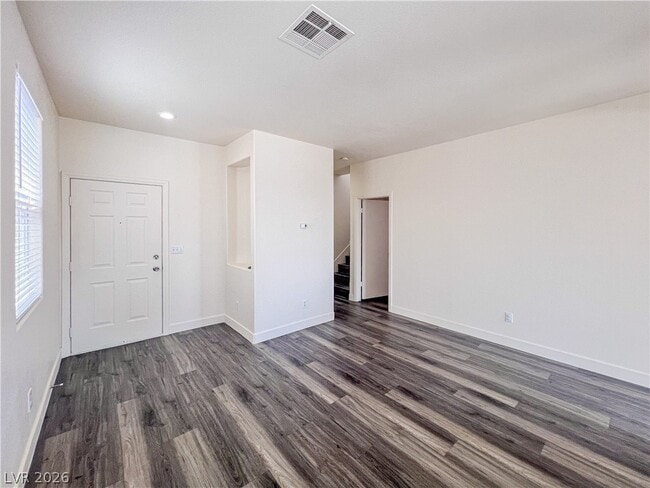 Building Photo - 8913 Kingswood Dr