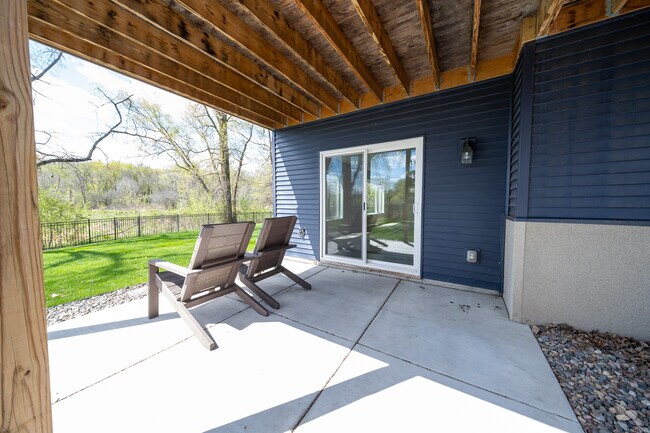 Building Photo - 9352 Wilderness Cove