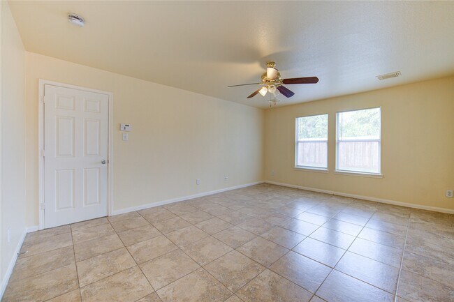 Building Photo - 6422 Mildenhall Ct