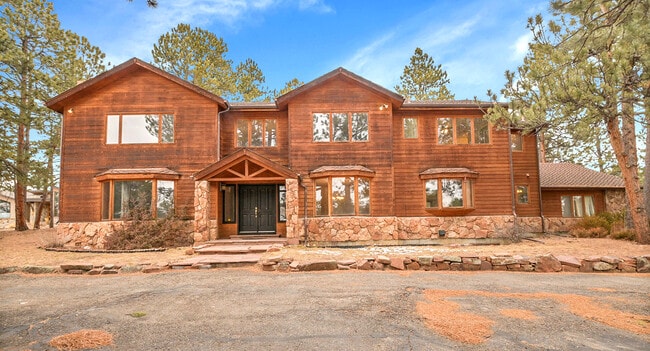 Building Photo - 29604 Canterbury Cir