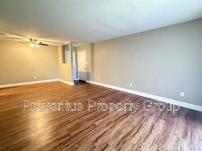 Building Photo - 500 N Crow Rd