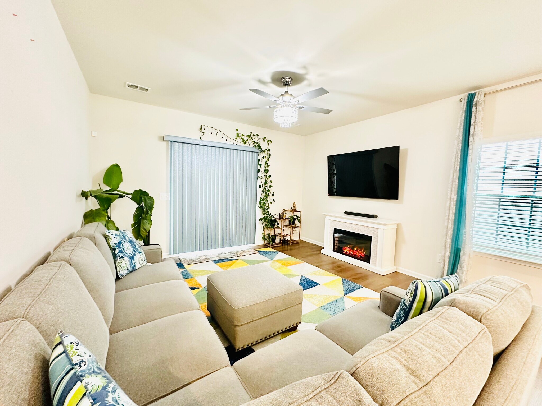 Building Photo - 5819 Soft Shell Dr