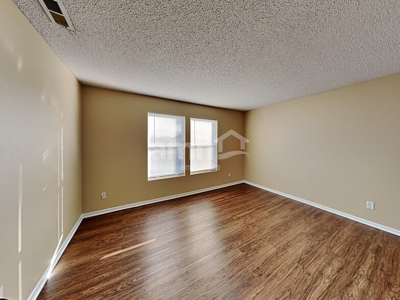 Building Photo - 8327 Wanda Lake Dr