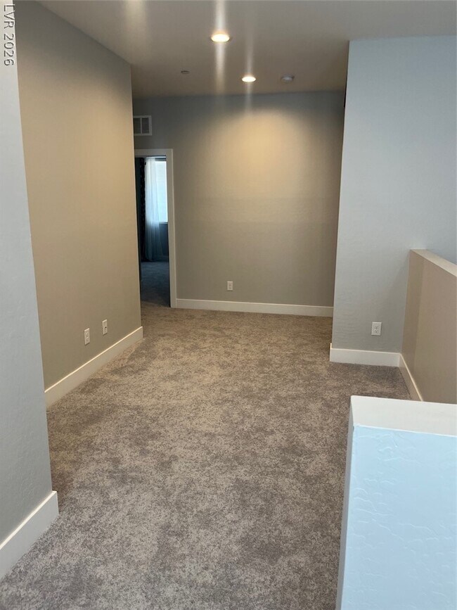 Building Photo - 2455 Calestano Ave