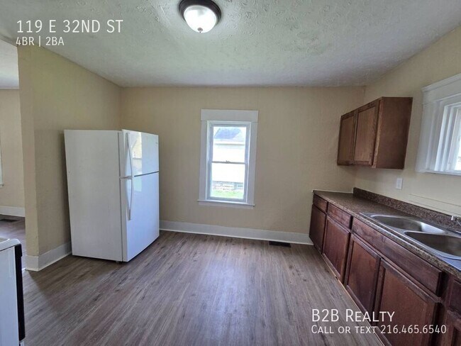 Building Photo - 119 E 32nd St