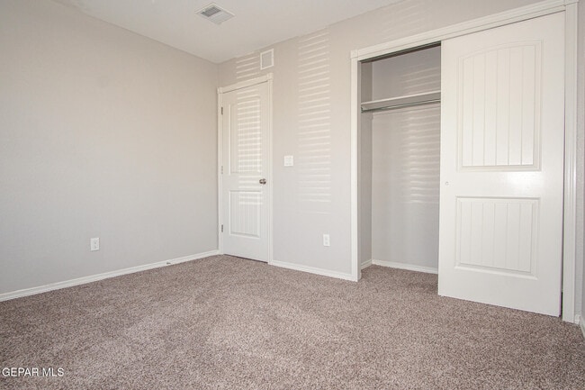 Building Photo - 14740 Charles Foster Ave