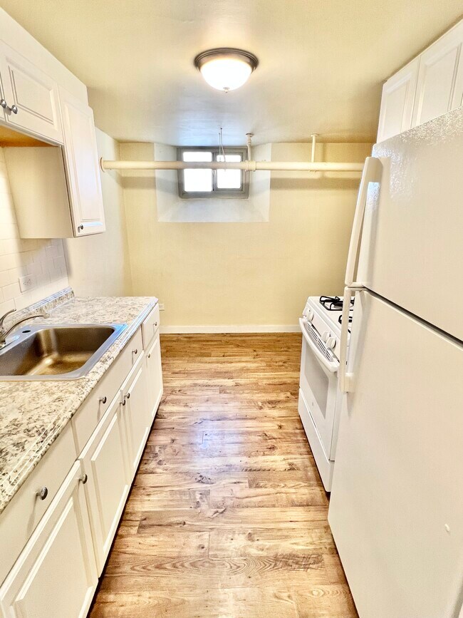 IMG_1203 - The Birney Apartments