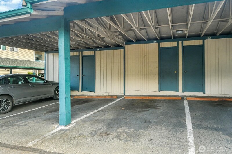 Building Photo - 17431 Ambaum Blvd S