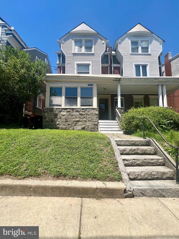 Building Photo - 1509 N Franklin St