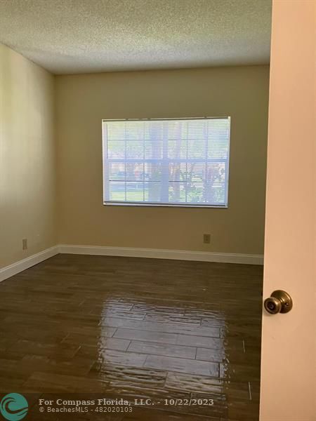 Building Photo - 671 Cypress Lake Blvd