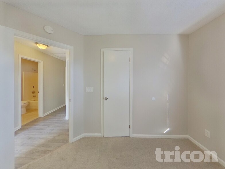 Building Photo - 8168 Fort Lee Trail