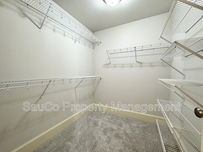 Building Photo - 11347 NW Kimble Ct