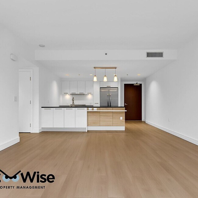 Building Photo - 631 Folsom St