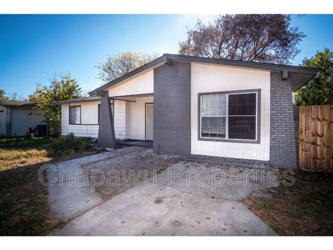 Building Photo - 6916 Shady Grove Dr