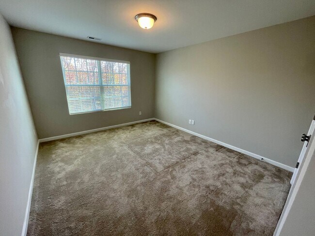 Building Photo - Stunning 4 Bedroom 2.5 Bathroom 2-story Home in NE Greensboro with 2 car garages