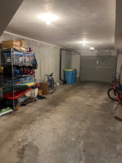 Building Photo - 227 Captain Eames Cir