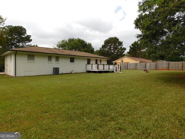 Building Photo - 1229 Fairview Dr