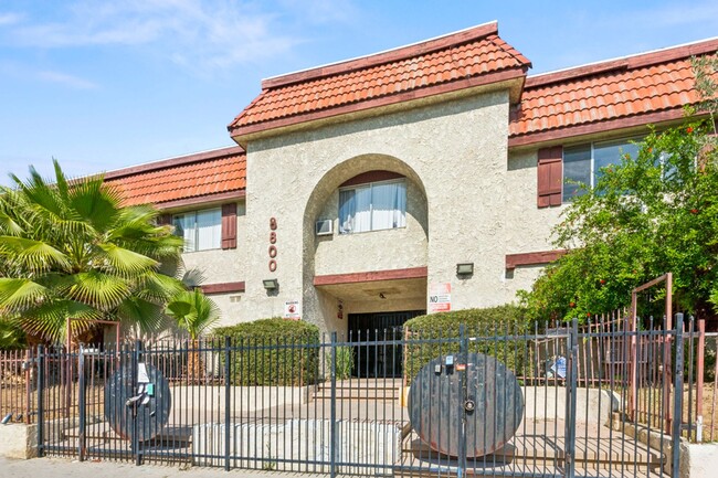 Primary Photo - Newly Renovated 1BD Condo Available Soon! ...