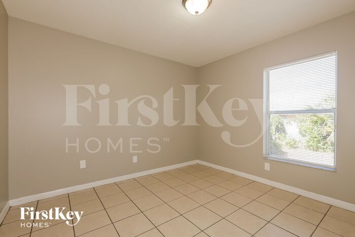 Building Photo - 1212 E 108th Ave