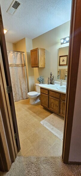 Building Photo - 427 Kimberlite St