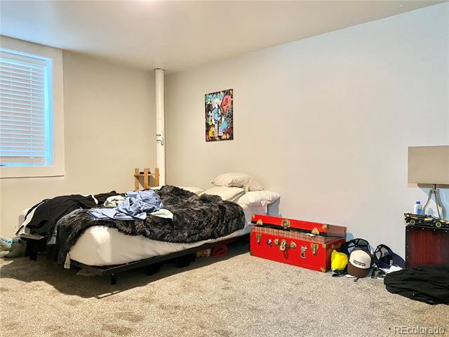 Building Photo - 401 Leo Ln