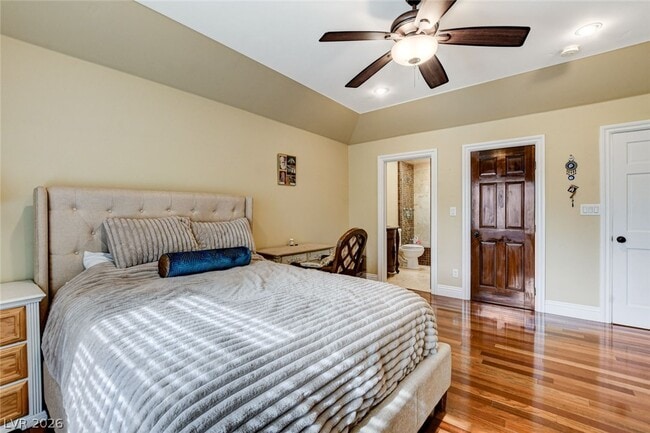 Building Photo - 7001 Alamitos Cir