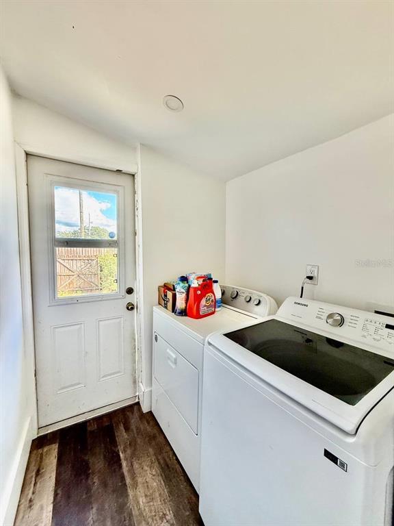 Building Photo - 3805 N Arlington Ave