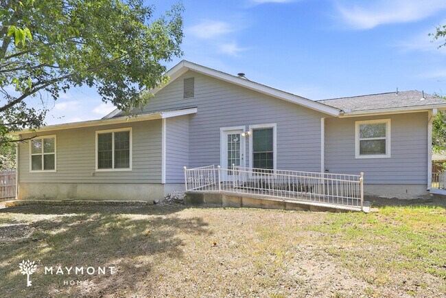 Building Photo - Spacious Home in San Antonio, TX