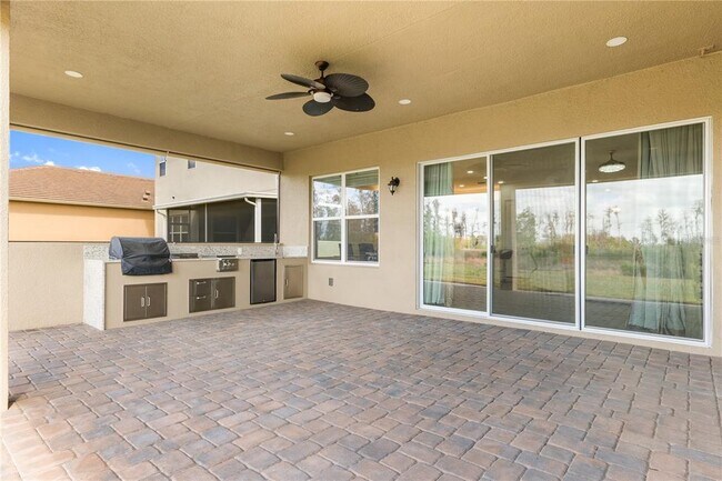 Building Photo - 32558 Tree of Life Ave