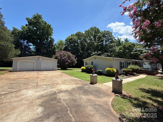 Building Photo - 5248 Montana Cir NW