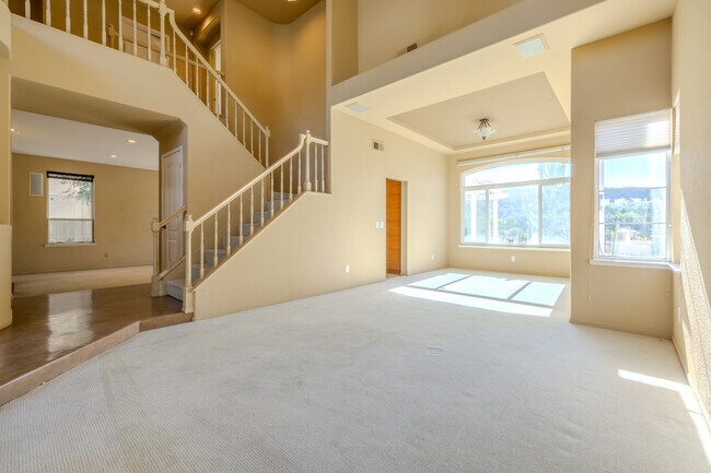 Building Photo - 11671 Boulton Ave