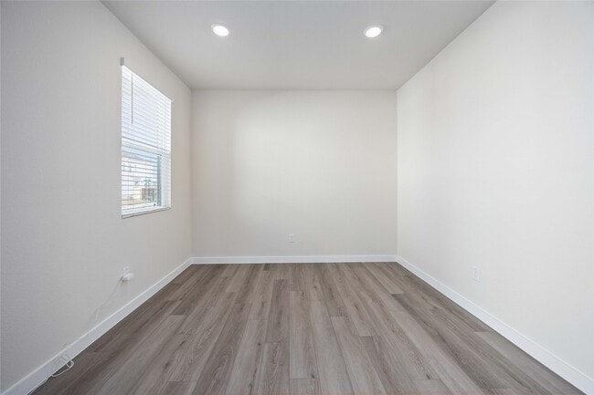 Building Photo - 14759 Slow River Ave