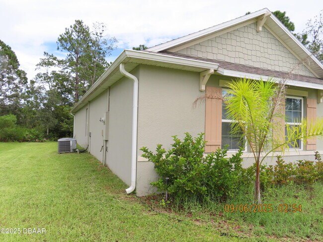 Building Photo - 35 Caballero Ct