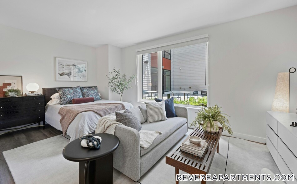 Building Photo - 62 Boylston St