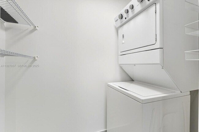 Building Photo - 244 Biscayne Blvd