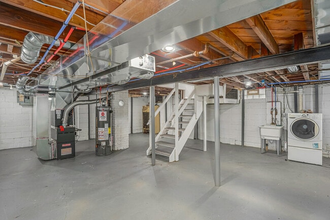 Building Photo - 1320 Washington Ave