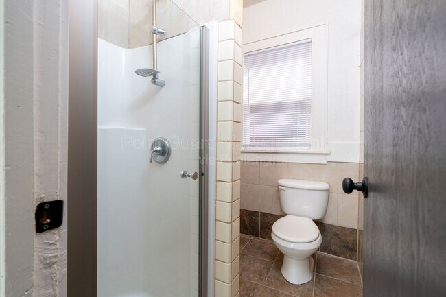 Building Photo - 423 N Emporia Ave