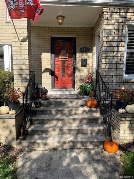 Building Photo - 531 Oakland Ave