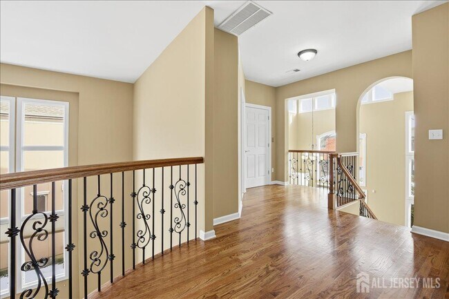 Building Photo - 86 Davinci Dr