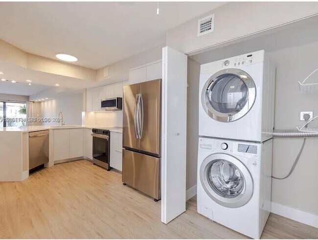 Building Photo - 3525 Magellan Cir