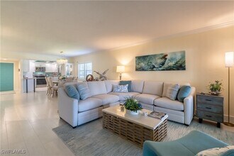 Building Photo - 1071 8th St S