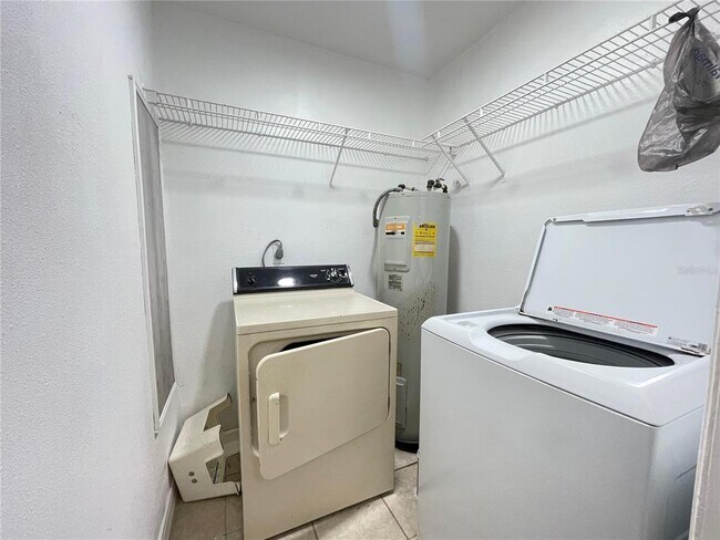 Building Photo - 3008 Parkway Blvd