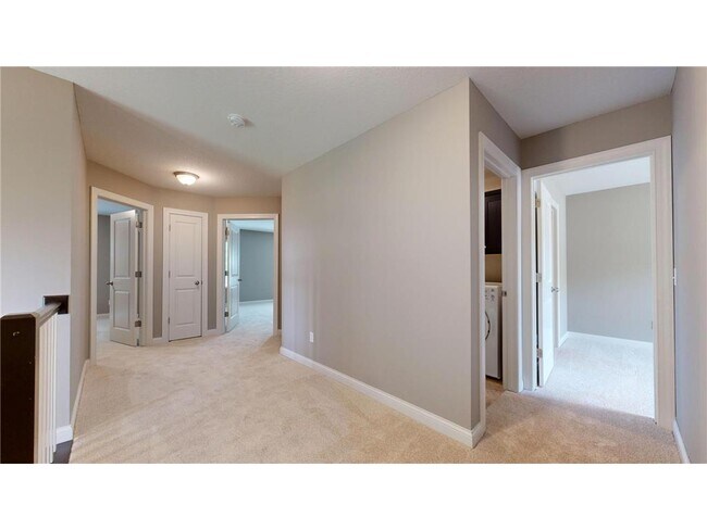 Building Photo - 5585 Orchard Cove