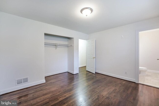 Building Photo - 7815 Bristow Dr