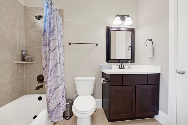 Building Photo - 1211 Edwinstowe Trl