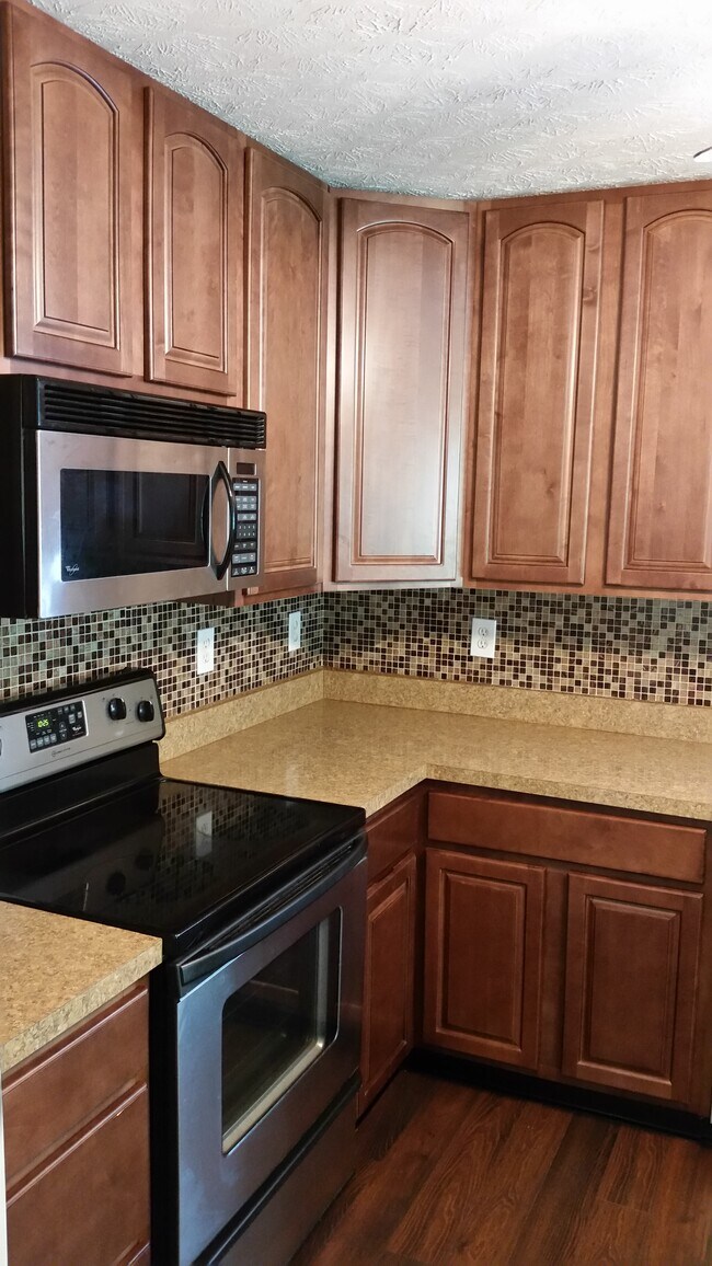 Building Photo - 4668 Eucalyptus Way