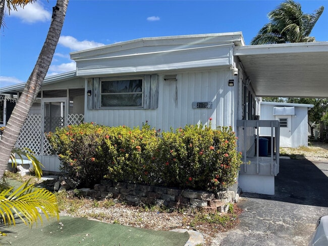 Building Photo - 2875 SW 58th St