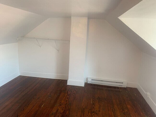 Building Photo - 3 Bedroom House in the West End of York City