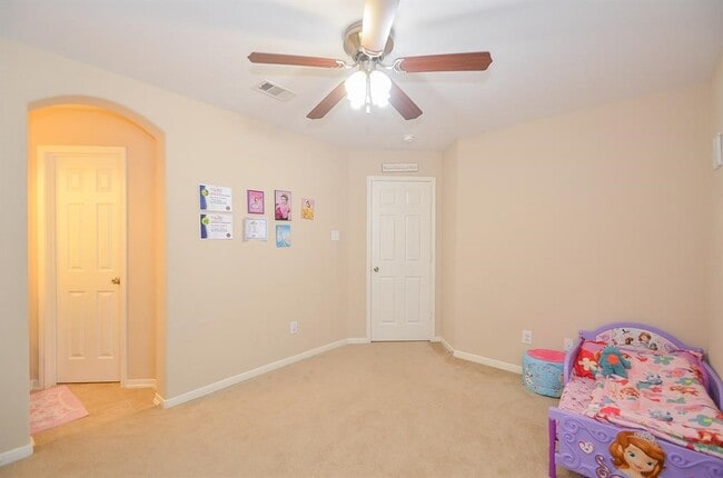Building Photo - 6134 Vadini Shores Ln