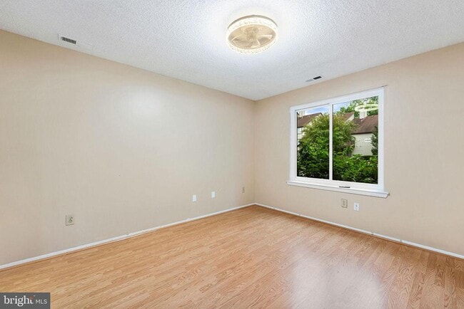 Building Photo - 4807 Aberdeen Dr